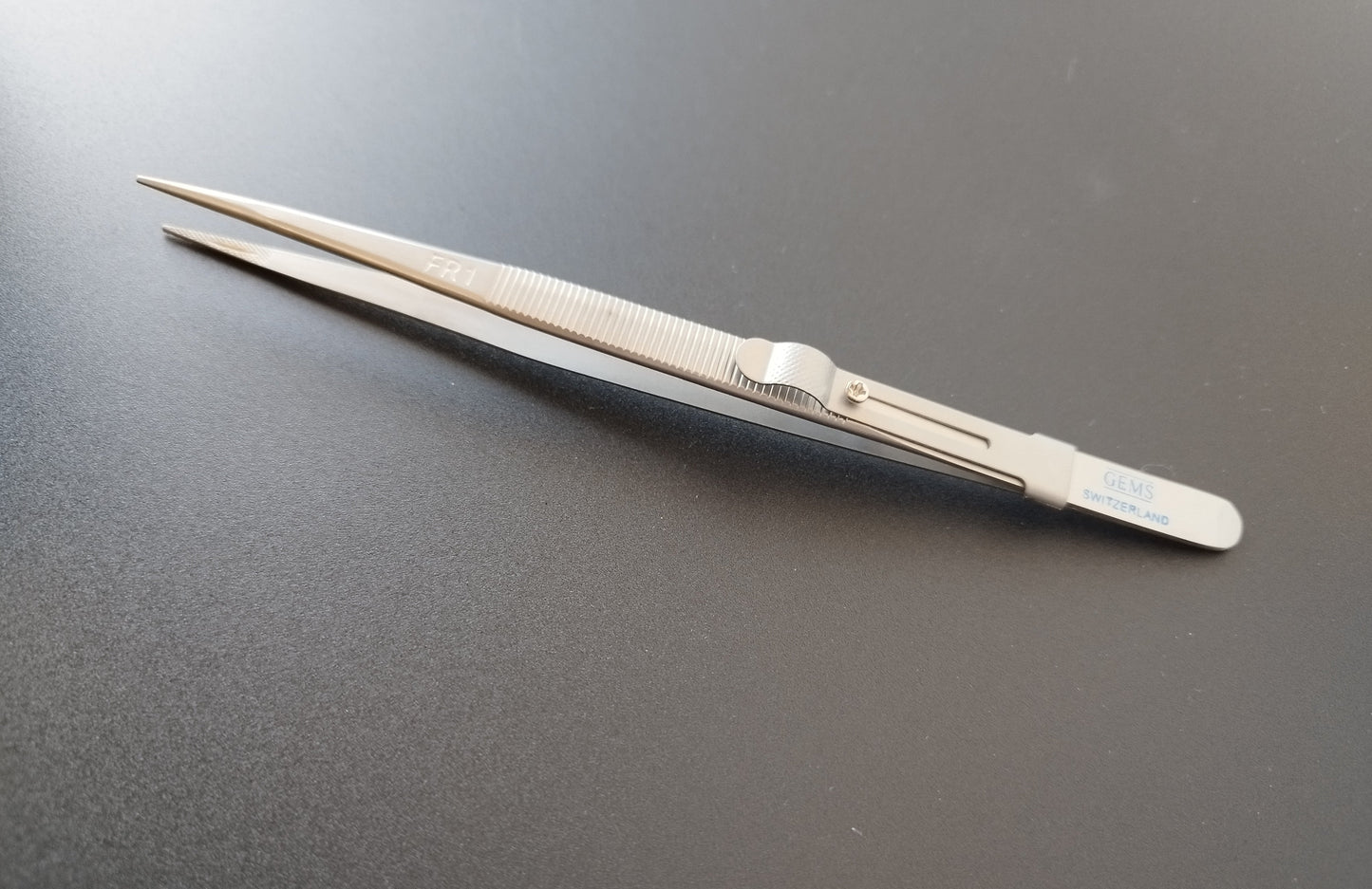 Diamond tweezer (16 * 0,8 cm)